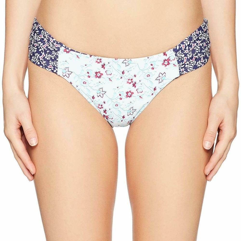 Junior's Tile to Bloom Reversible Sash Hipster